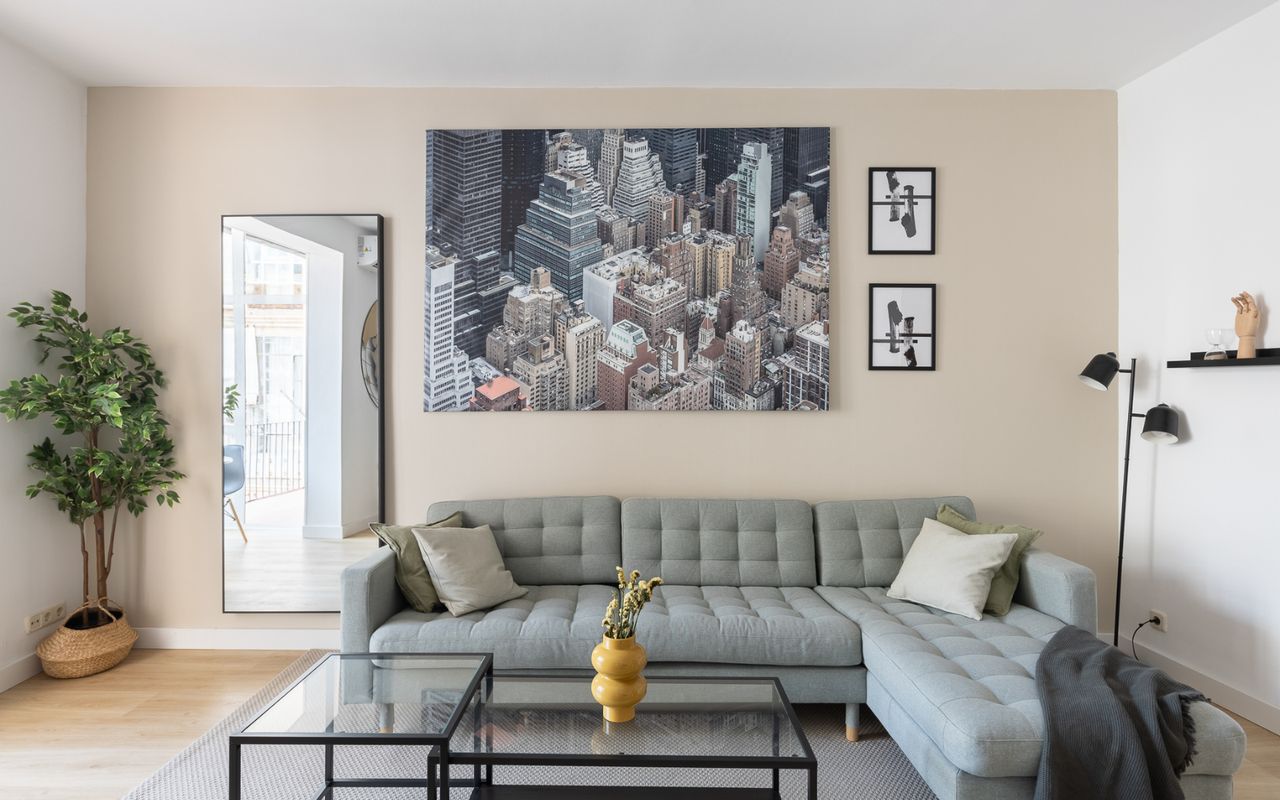 apt 2