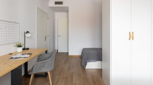 Balmes 335 Doble superior con baño privado 4