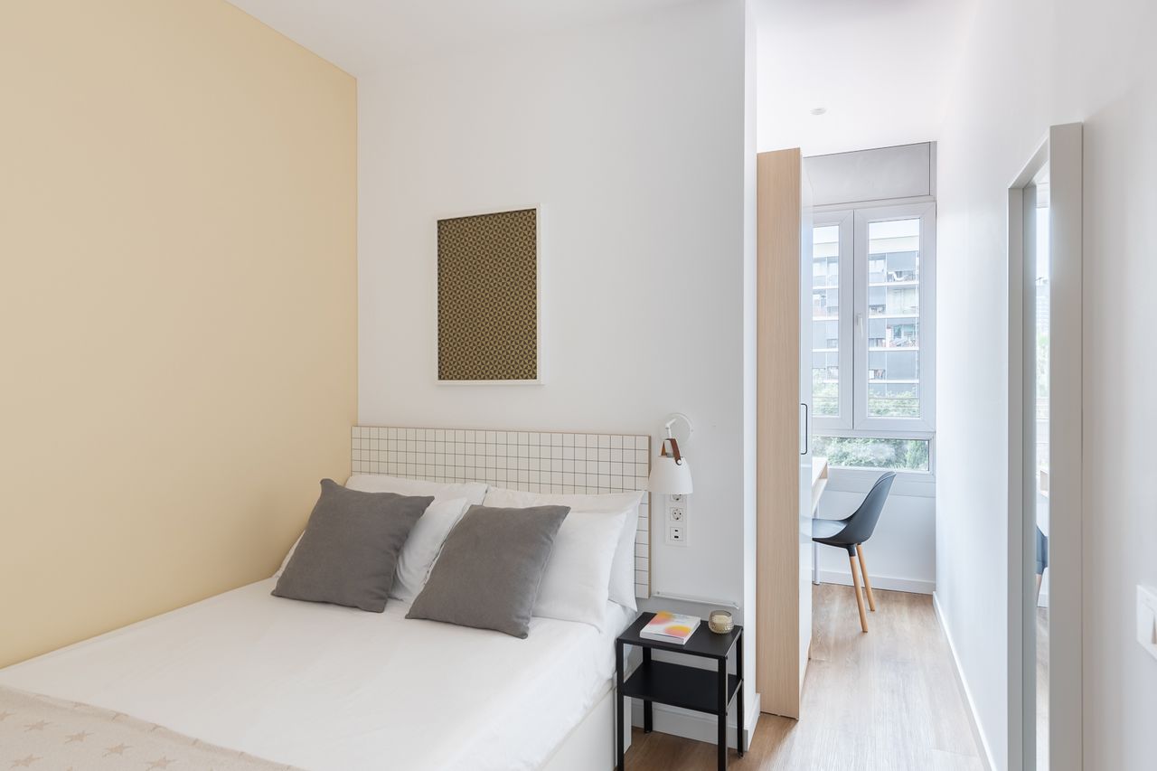 Rocafort 219 Individual estándar con baño privado 2